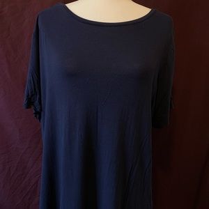Navy blue t-shirt